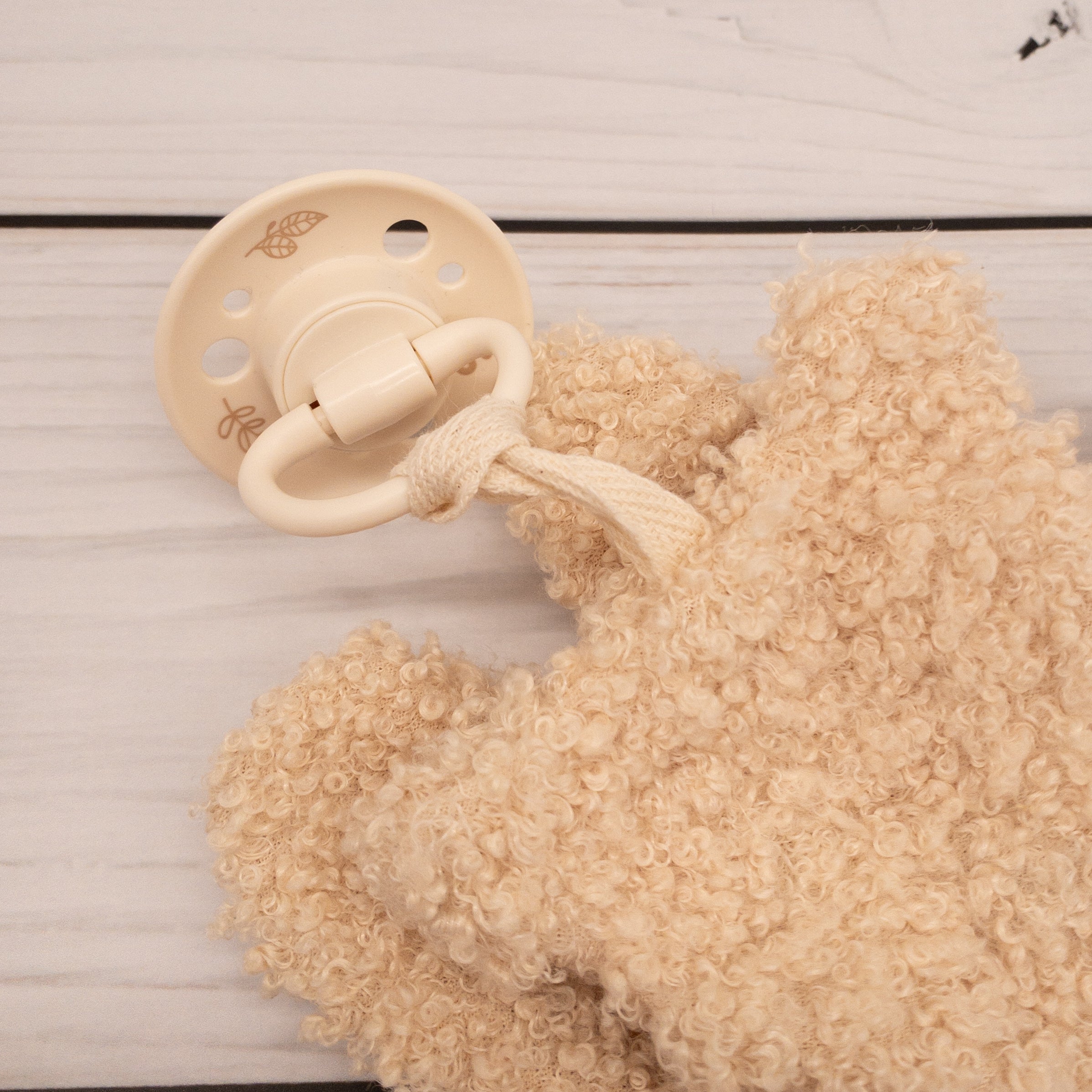 Schmusetuch Teddy in beige mit Personalisierung für Babys Schnllertuch