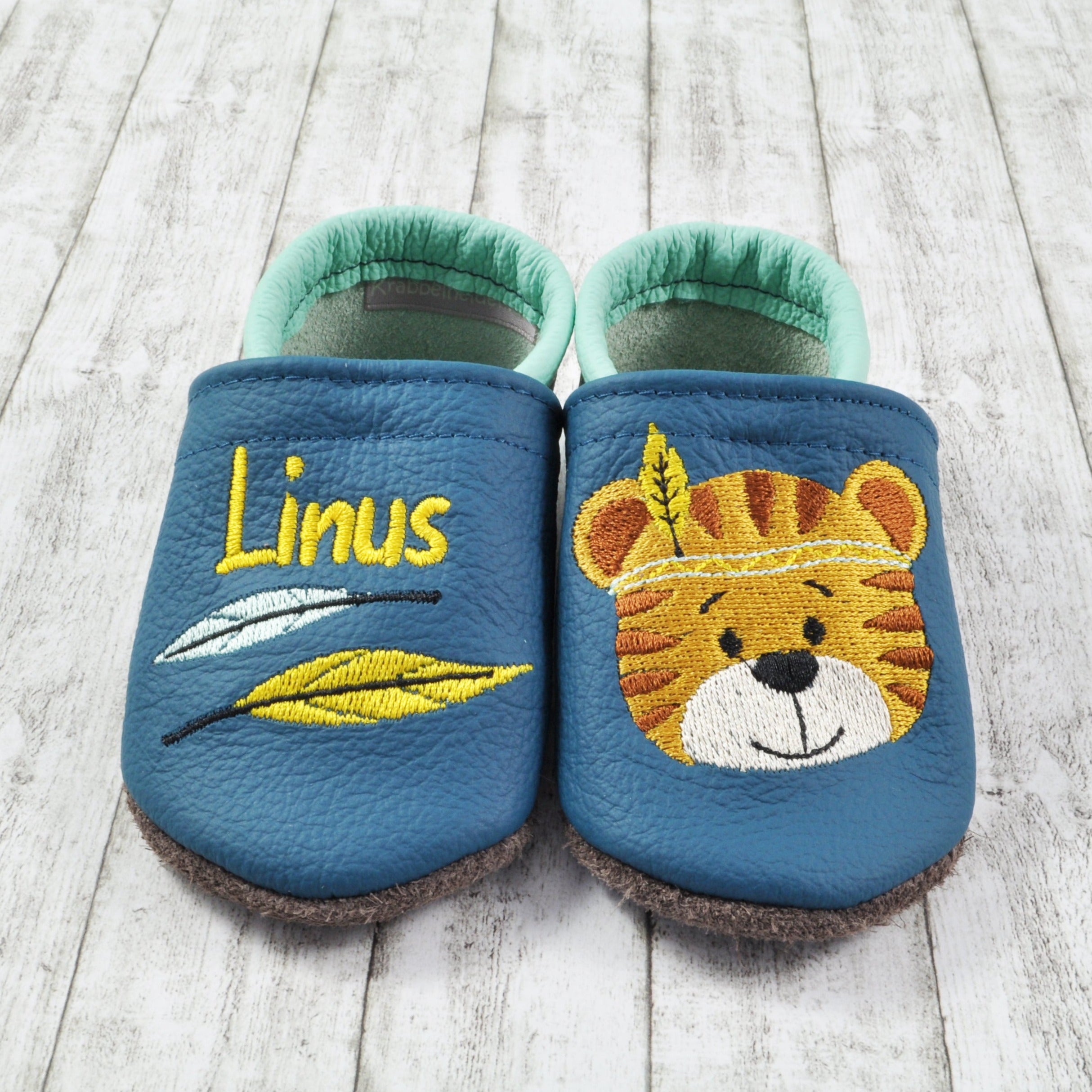 Lederpuschen Tiger und Name