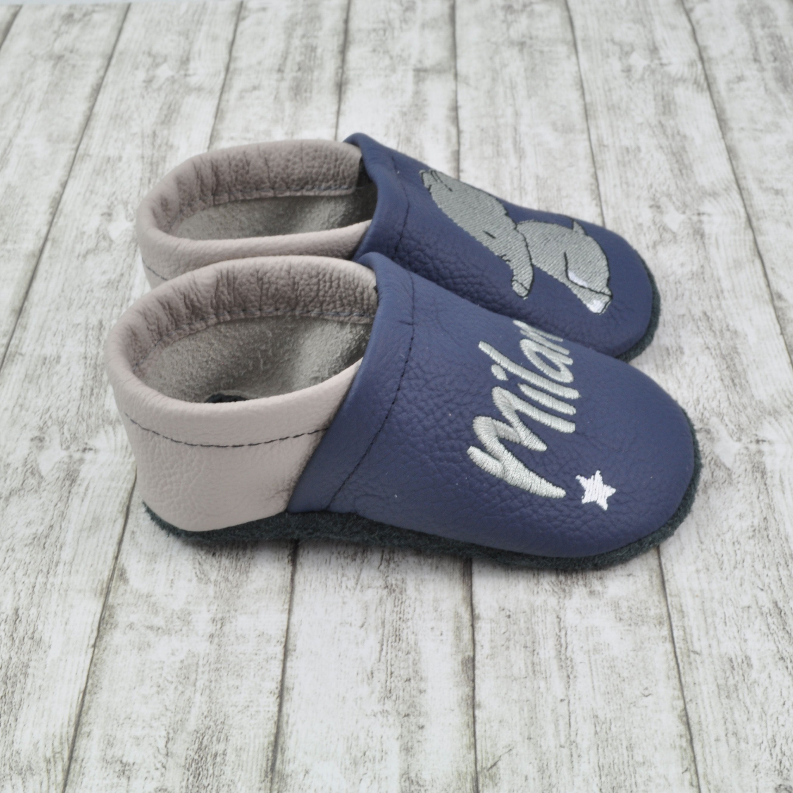 Krabbelschuhe mit Elefant und Personalisierung aus Echtleder