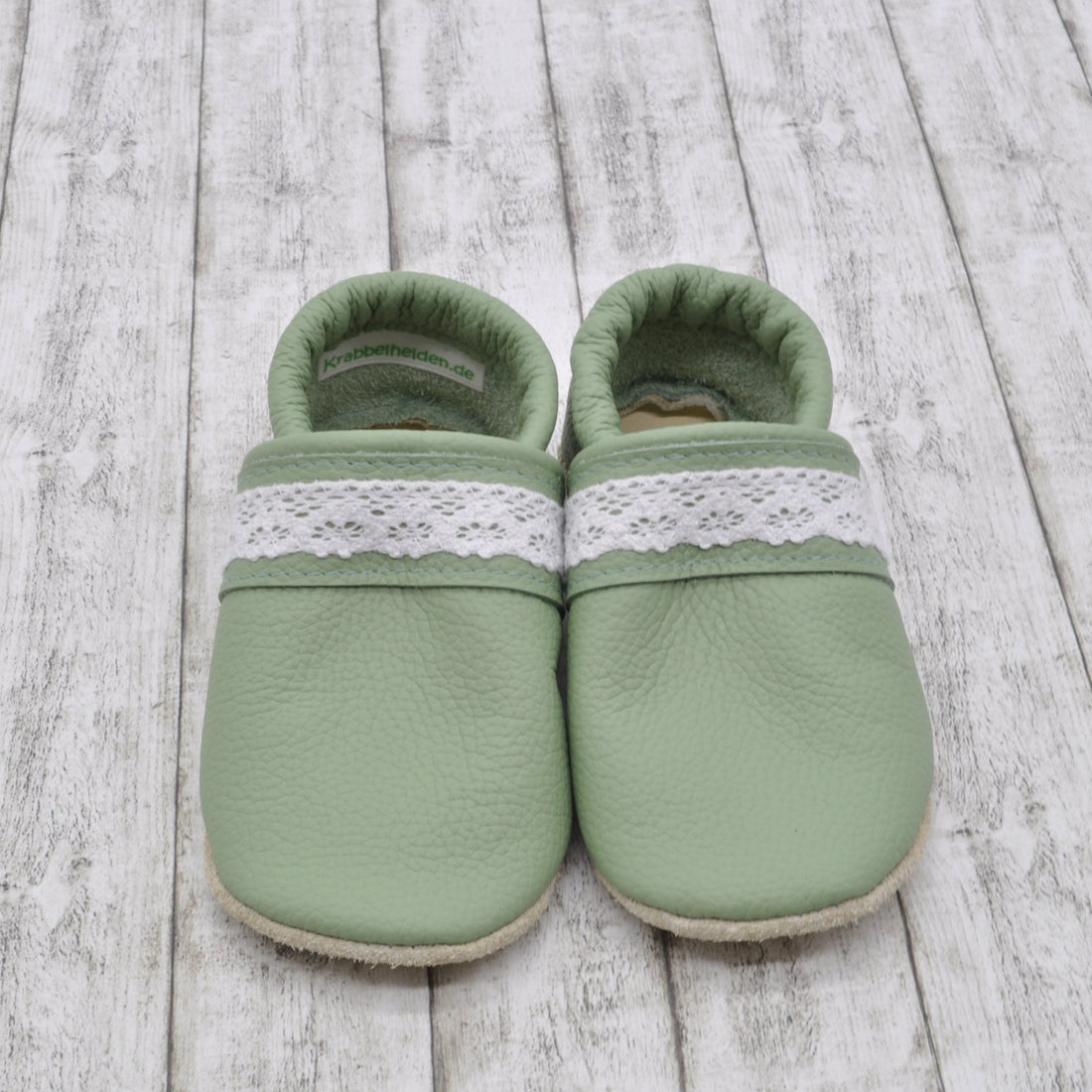 Krabbelschuhe mit Weißer Spitze in Größe 21