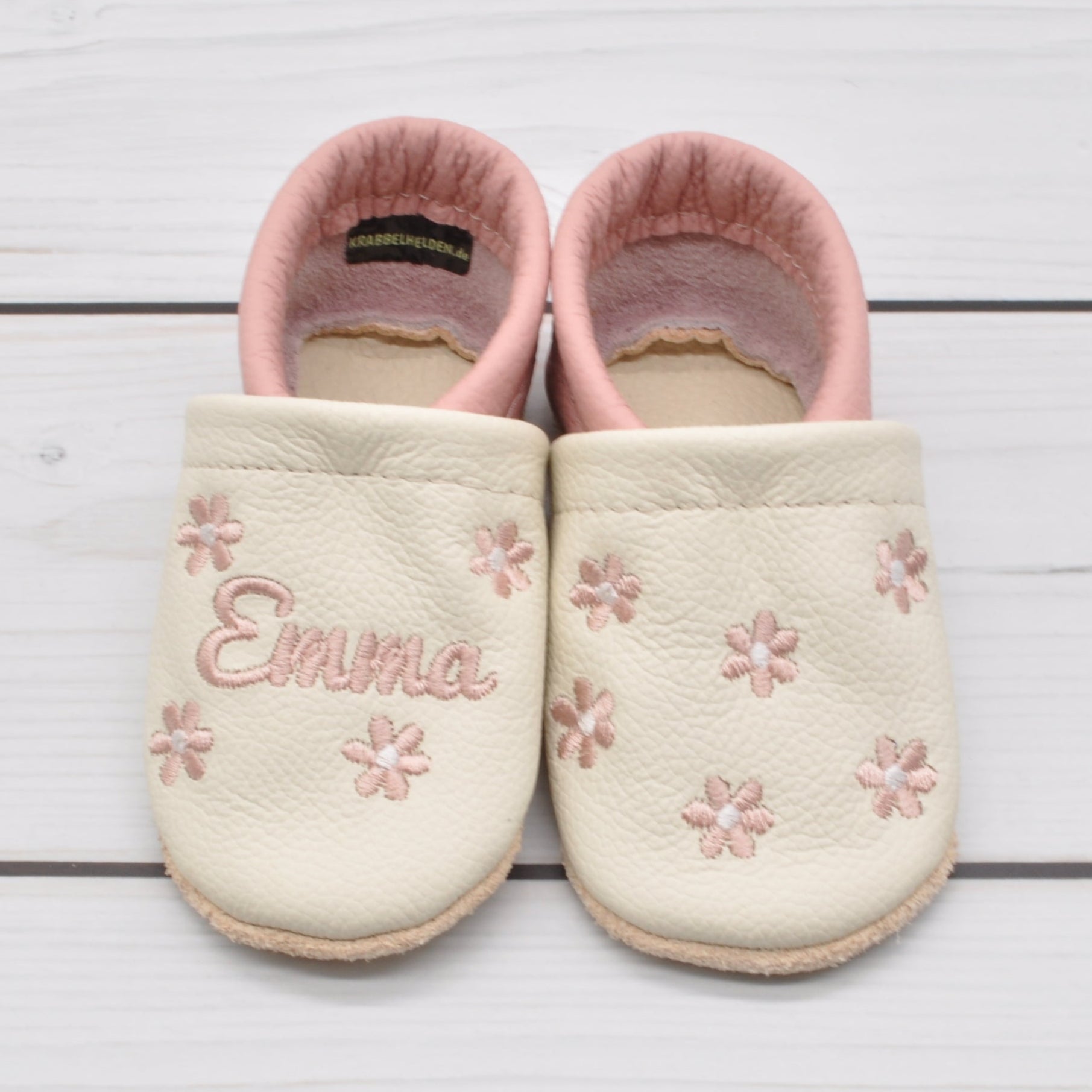 Krabbelschuhe in beige und rosa mit rosa Blumen für Emma in Größe 19