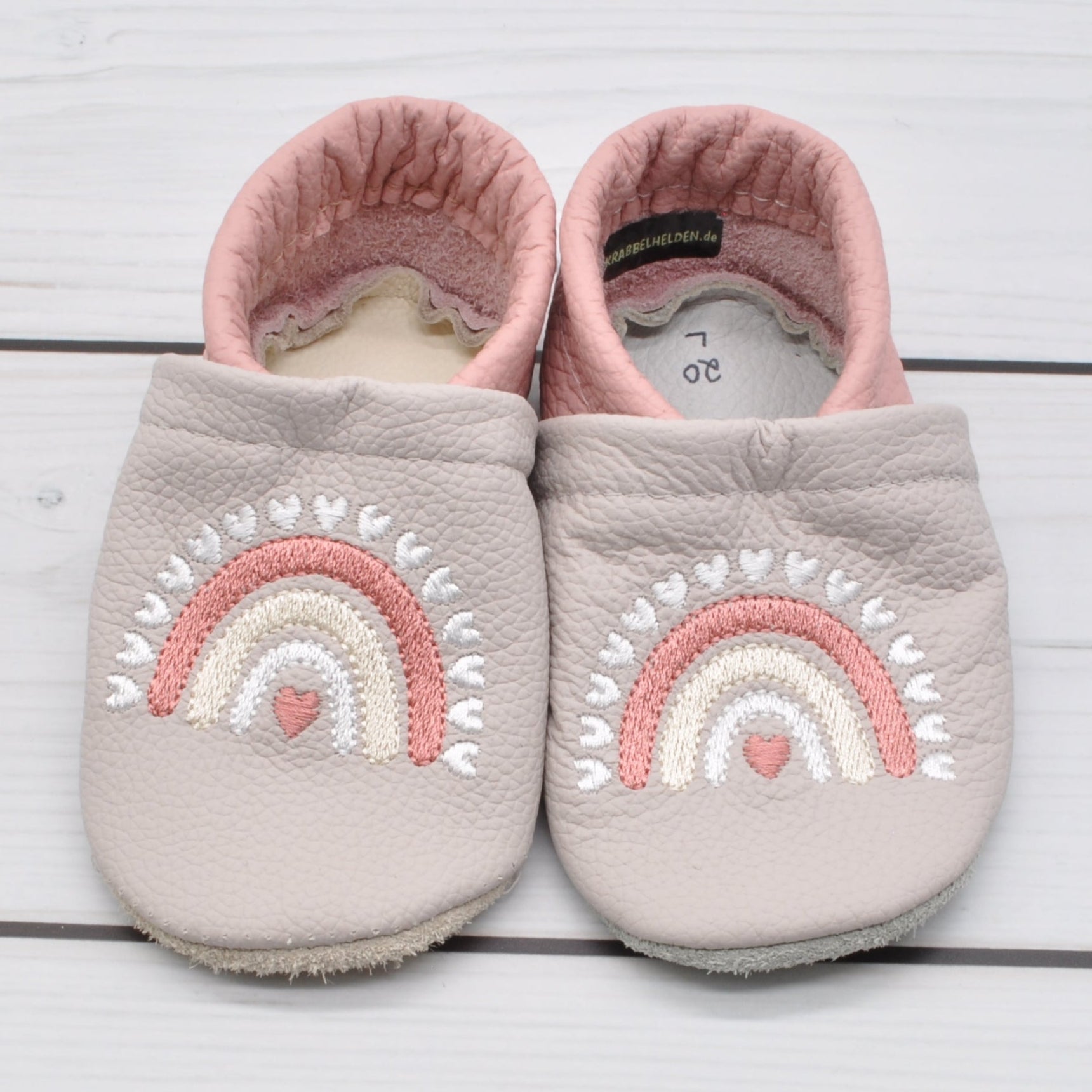 Krabbelschuhe in hellgrau und rosa mit Regenbogen in Größe 20