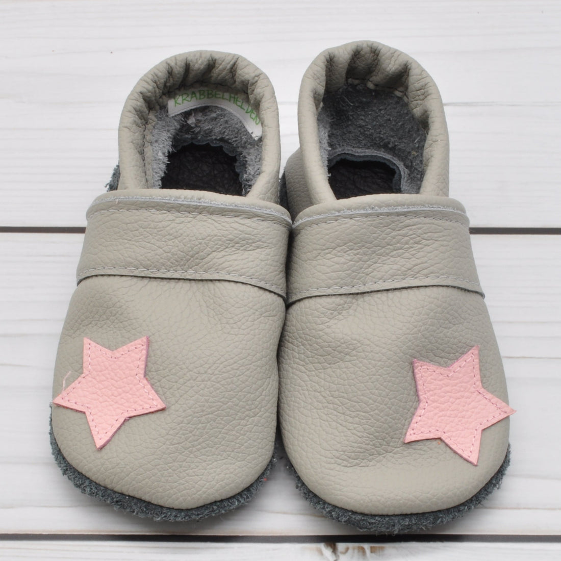 Krabbelschuhe in hellgrau mit rosa Stern in Größe 22
