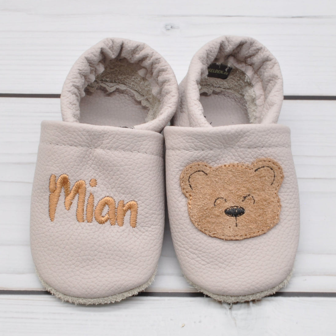 Krabbelschuhe in hellgrau mit Teddykopf für Mian in Größe 18