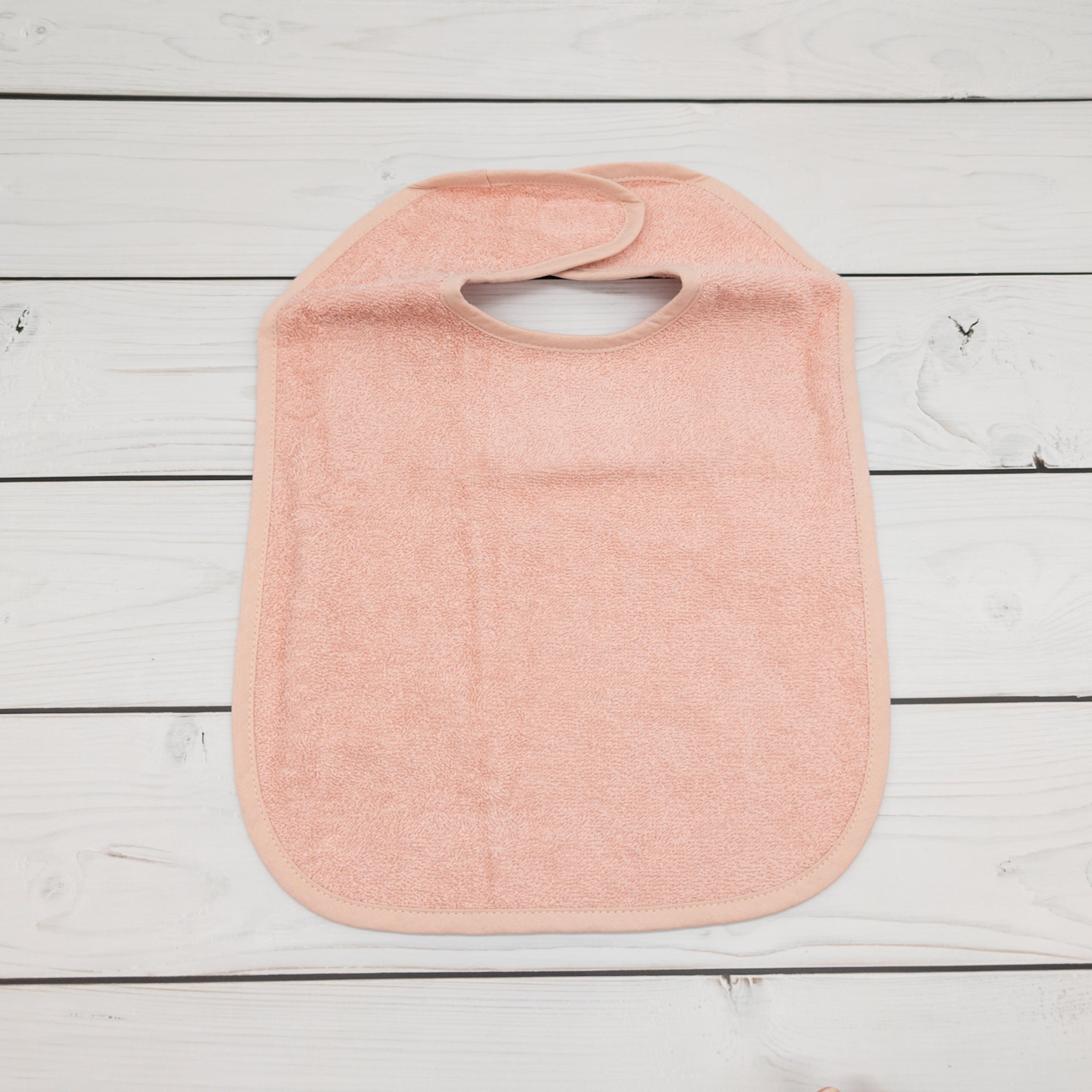 Lätzchen aus Frottee Blumenkranz und Name personalisiert