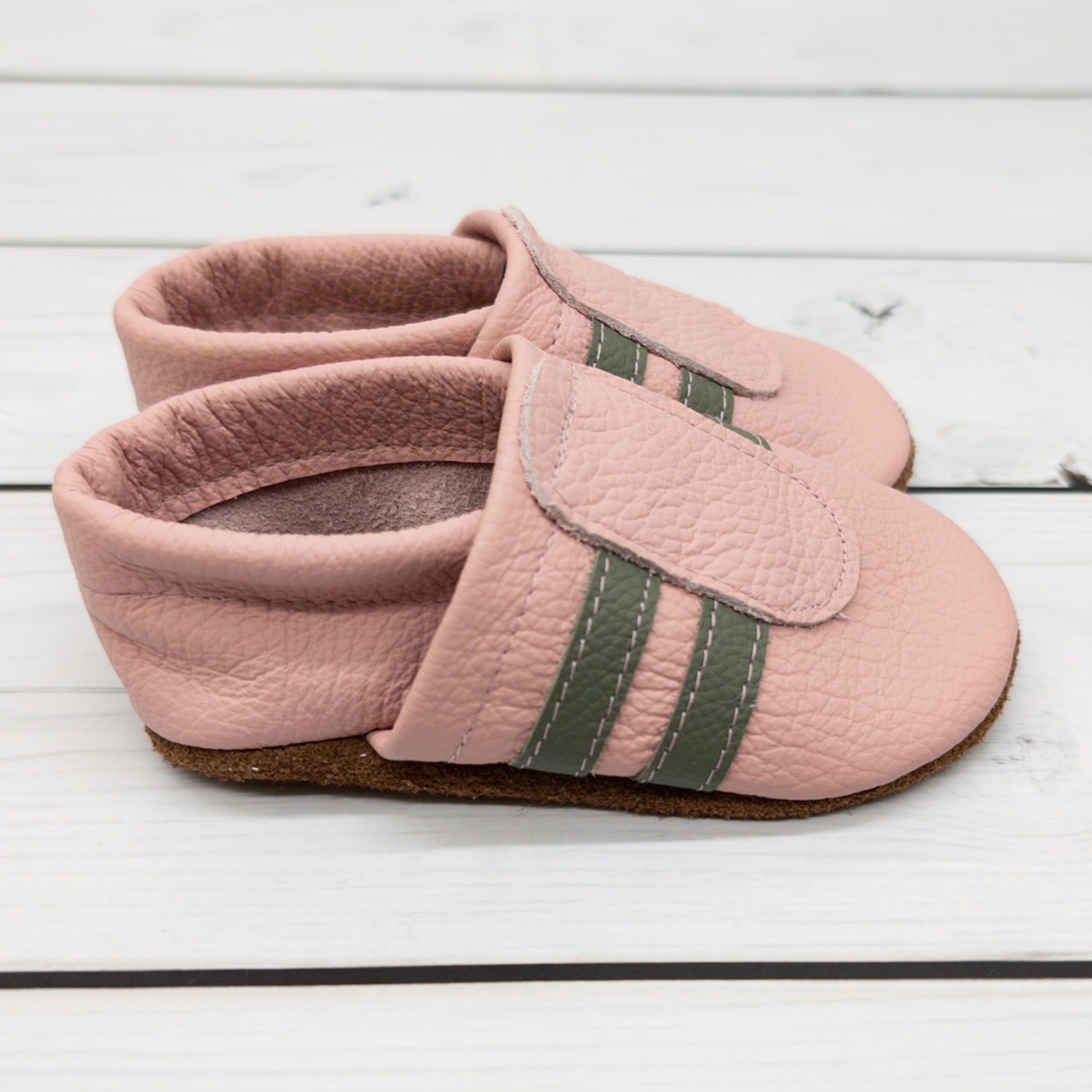 Krabbelschuhe in rosa mit grünen Streifen - Größe 21