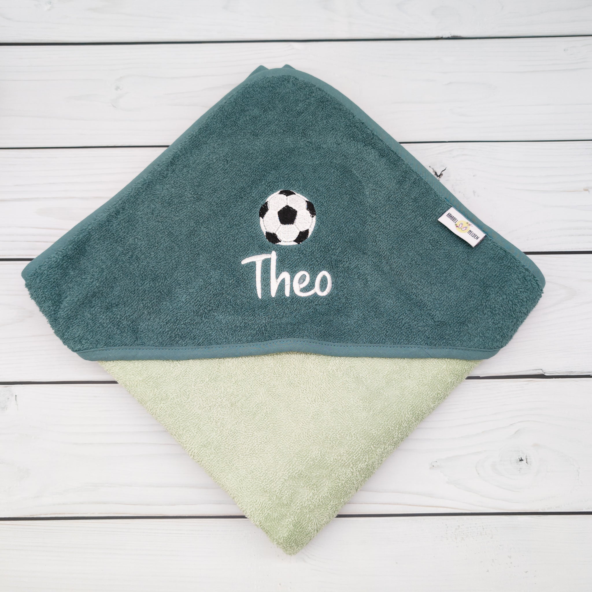 Personalisiertes Kapuzenbadetuch mit Fußball und Name – Kuscheliges Handtuch für kleine Fußballfans