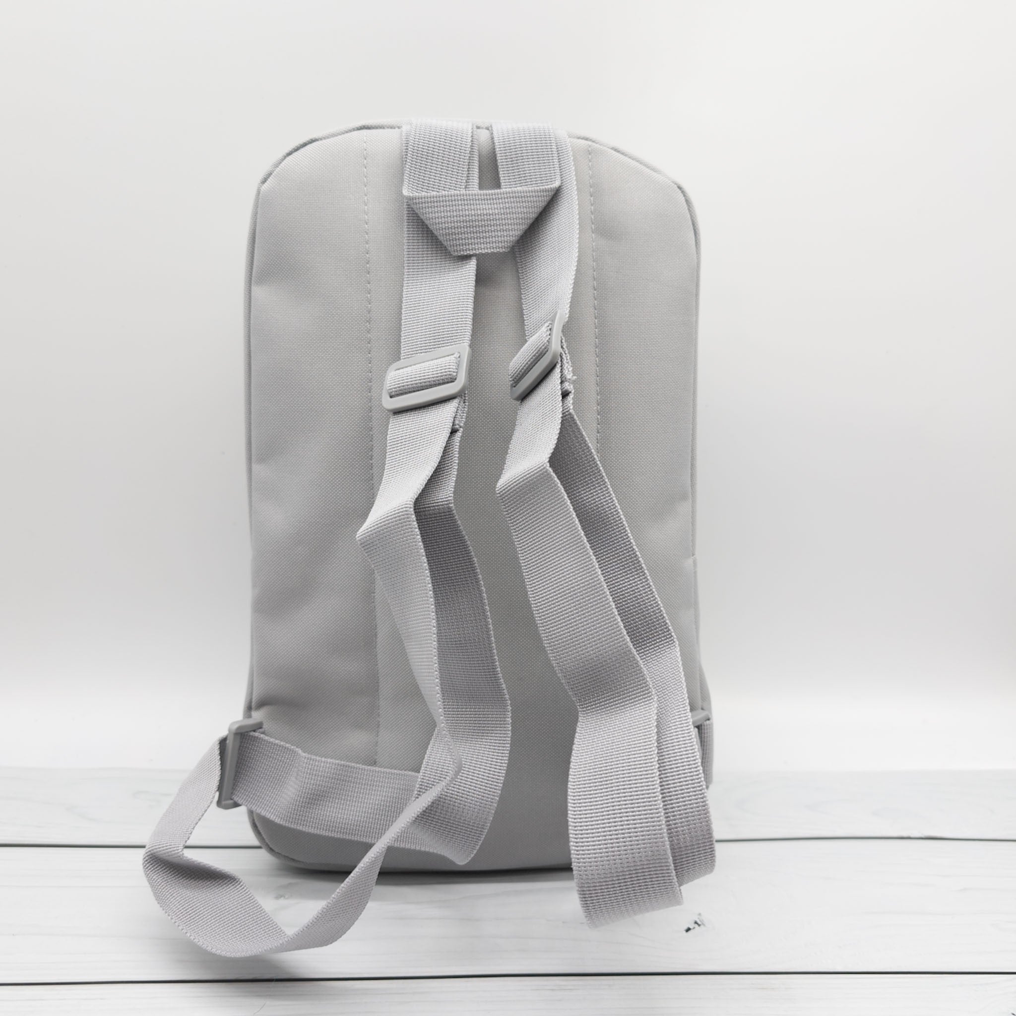 Kinderrucksack personalisiert mit Name und Bagger in 6 Farben wähbar