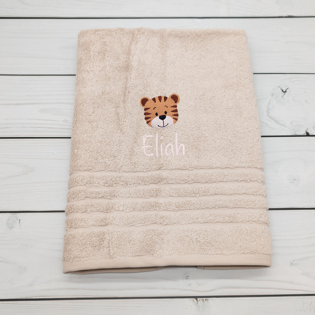 Personalisiertes Handtuch mit Tiger und Name – 50 x 100 cm