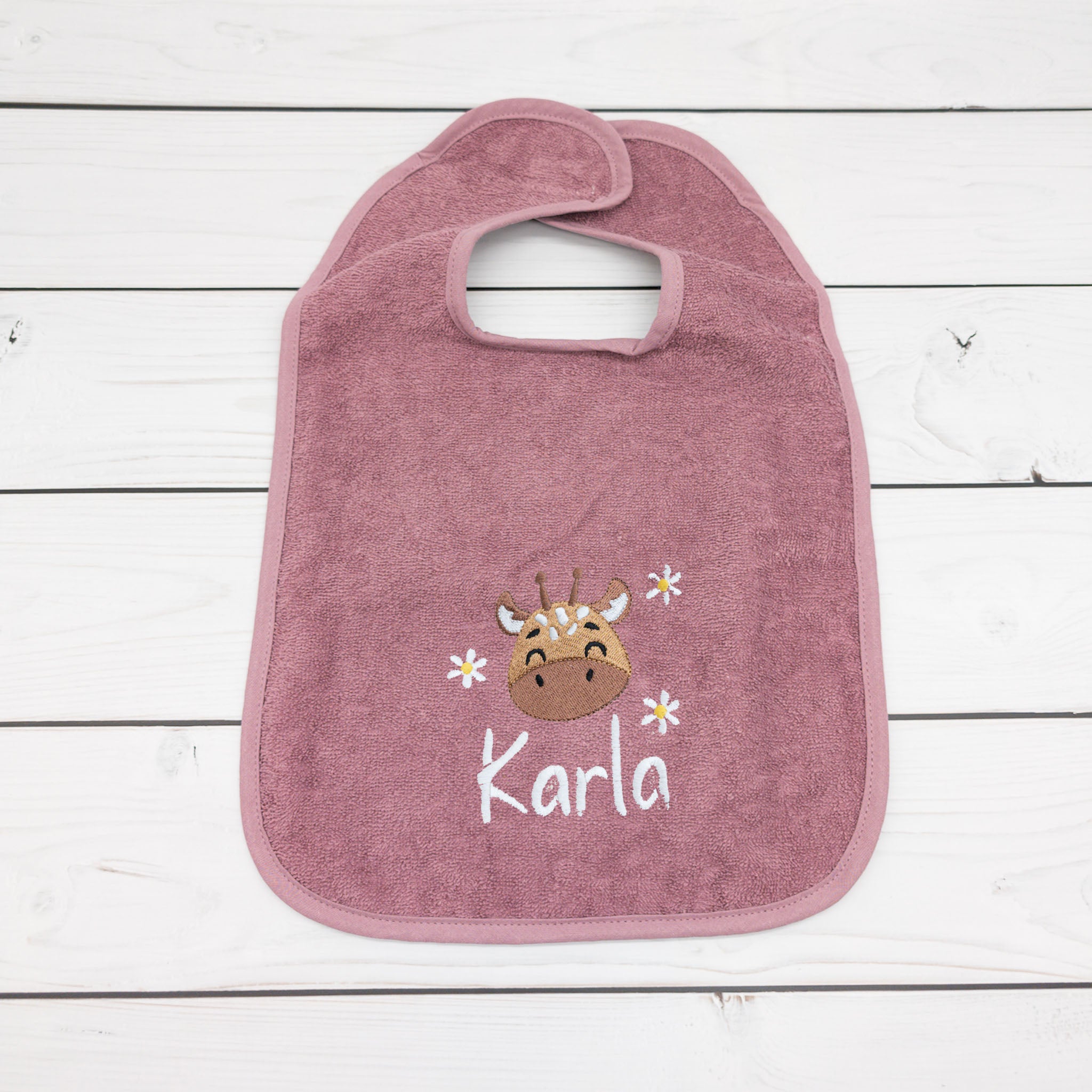 Lätzchen aus Frottee mit Giraffe und Name personalisiert