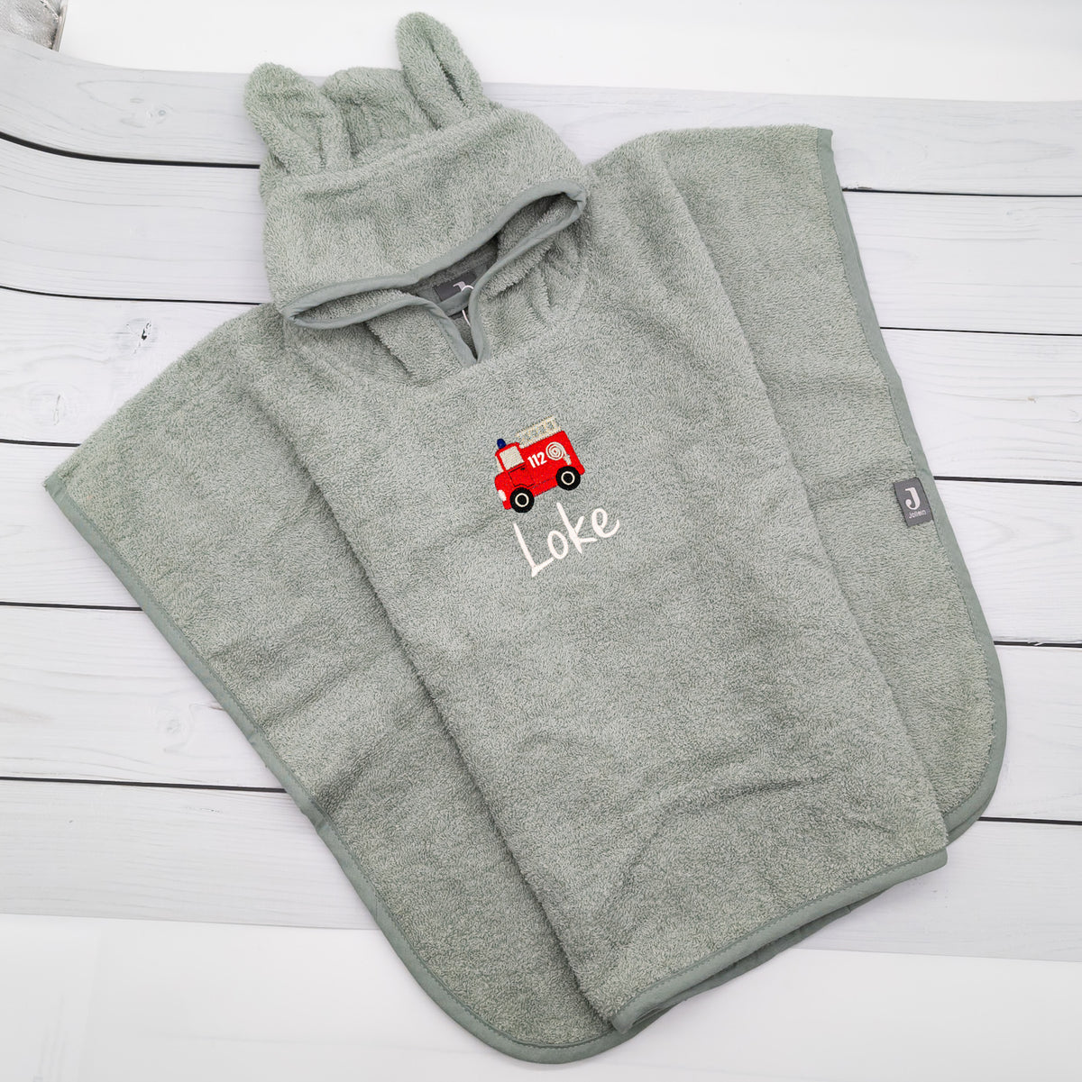 Badeponcho mit Feuewehrauto und Namen - Tolles Geschenk für kleine Helden