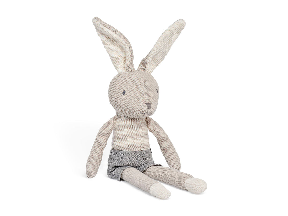 Schmusetier Hase Kuscheltier Latzhose bestickt mit Name personalisiert