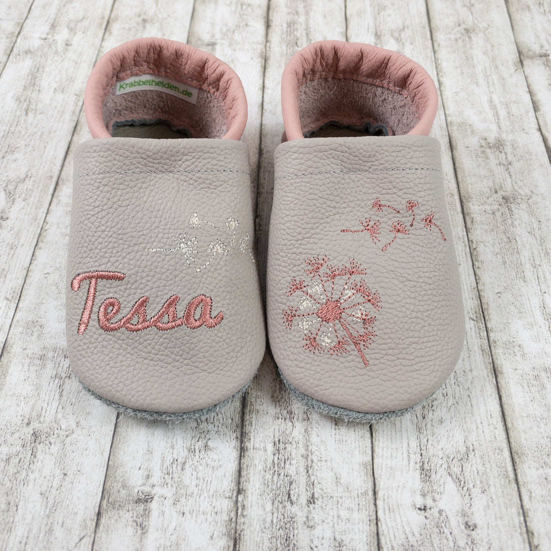 Krabbelschuhe mit Pusteblume und Personalisierung aus Echtleder