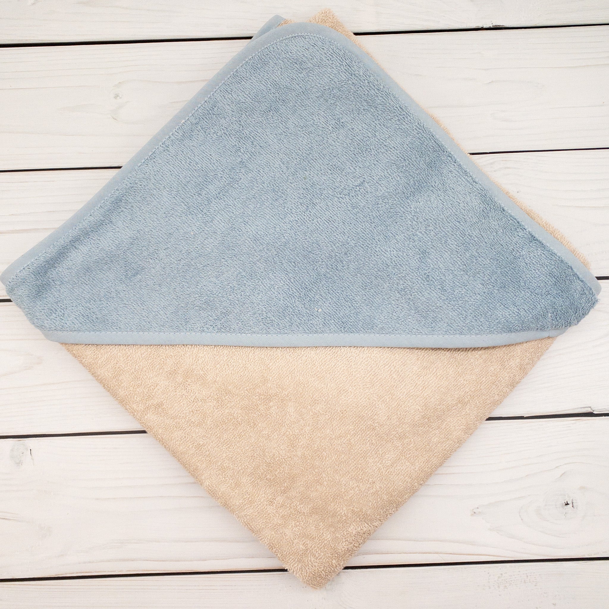 Personalisiertes Kapuzenhandtuch mit Stern-Regenbogen - Geschenk mit Namen