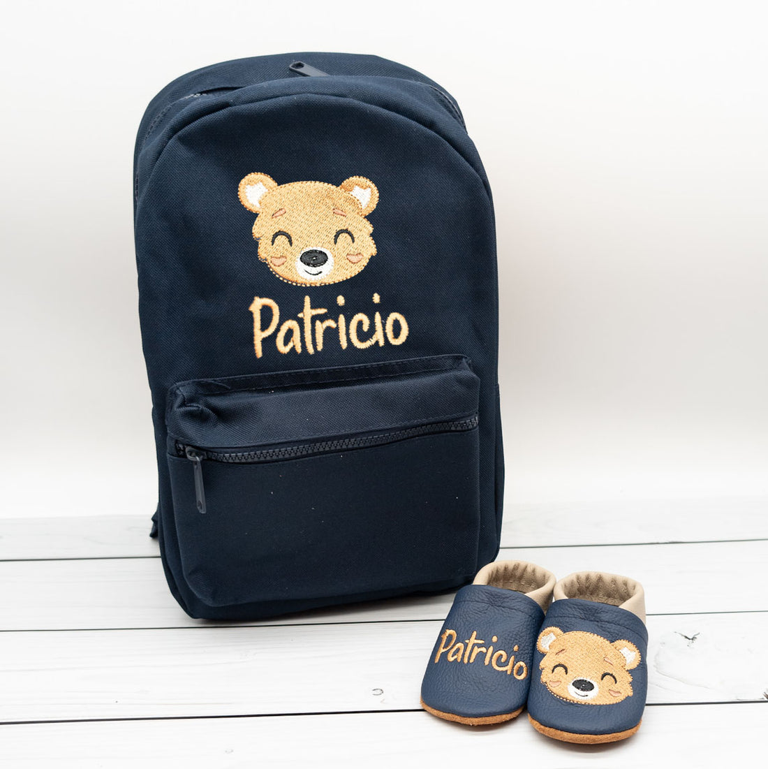 Kita-Start Set - personalisierter Rucksack und Krabbelschuhe mit Bär
