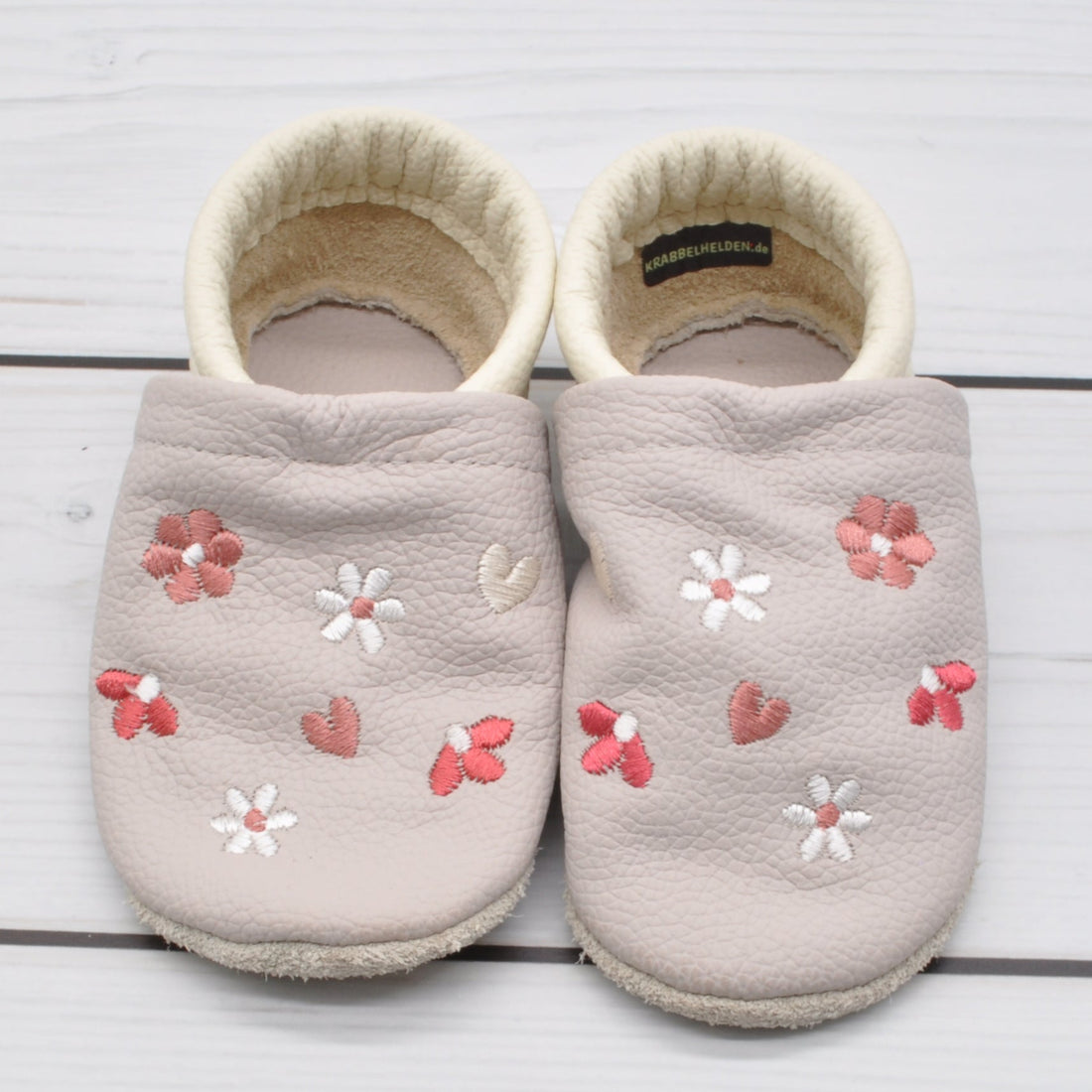 Krabbelschuhe in hellgrau und beige mit bunten Blumen in Größe 21