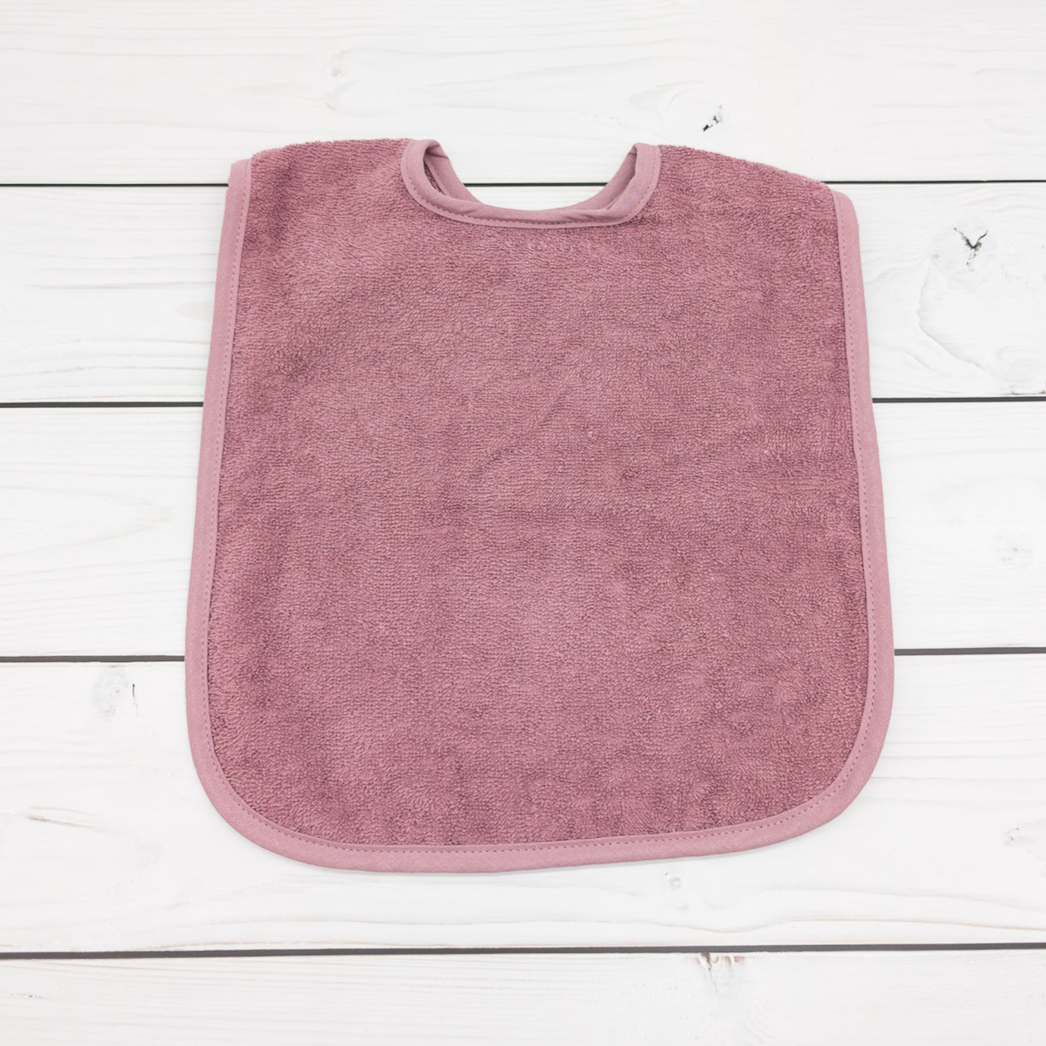 Lätzchen aus Frottee mit Feuerwehrauto und Name personalisiert - tolle Geschenkidee für Babys und Kleinkinder