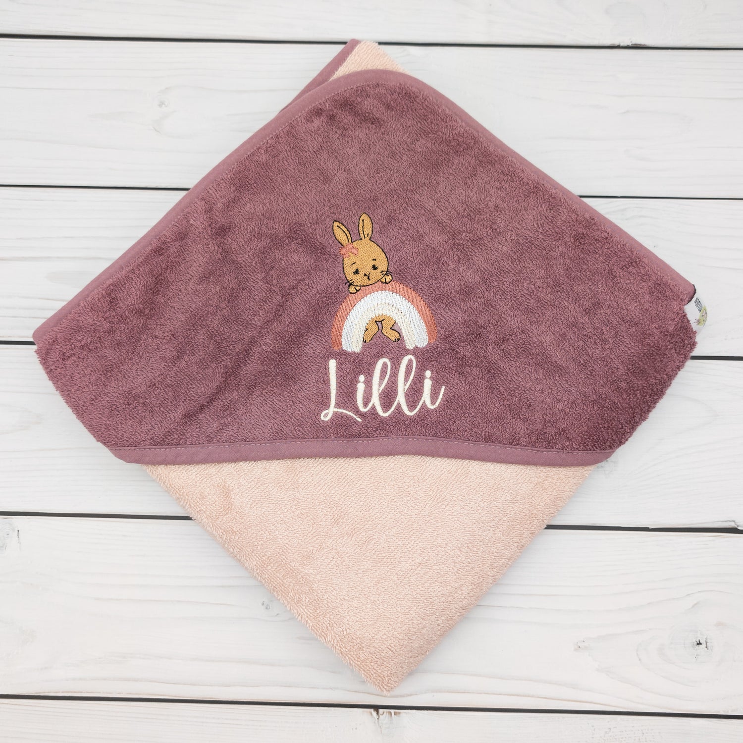 Personalisiertes Kapuzenhandtuch mit  Hase und Regenbogen - Geschenk mit Namen