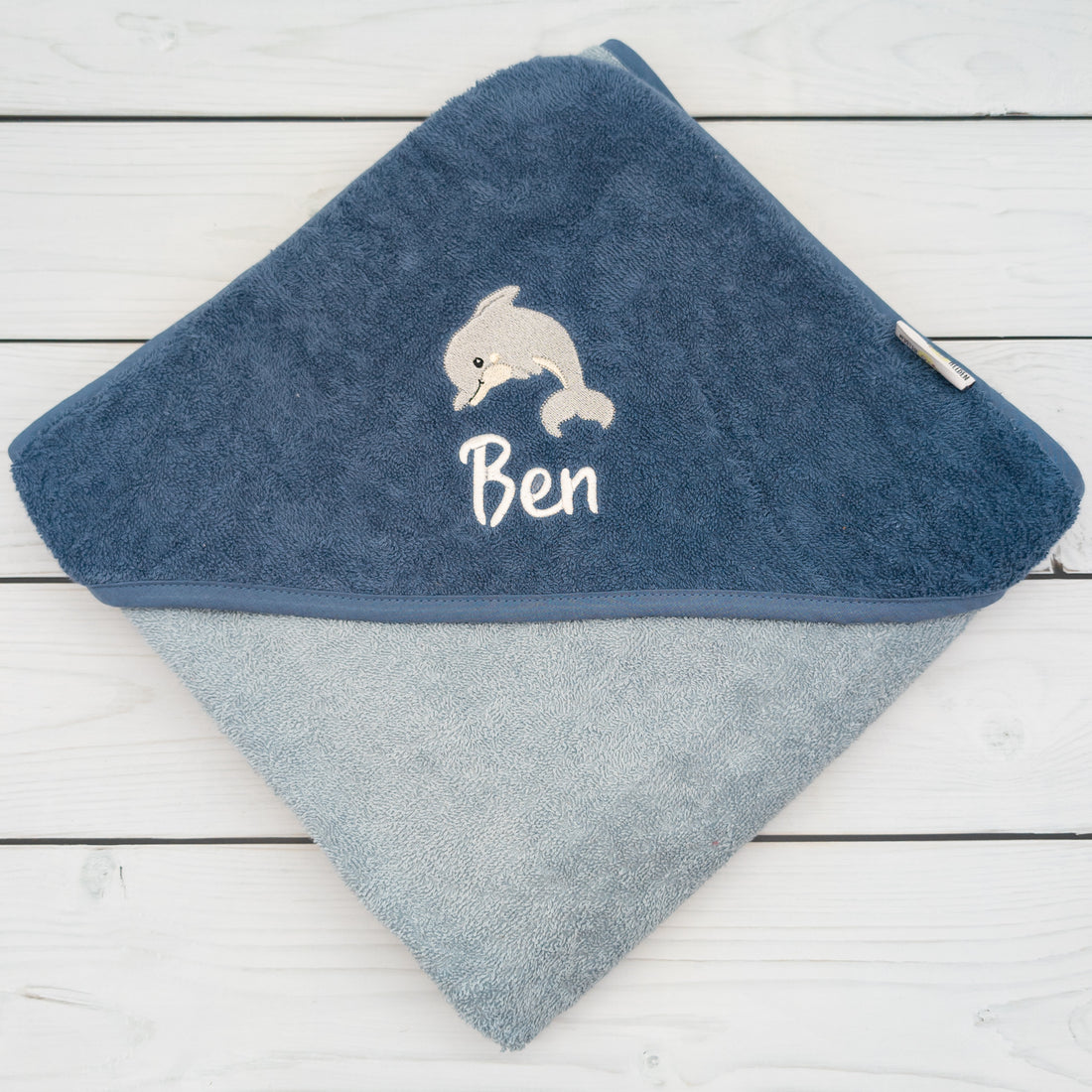 Personalisiertes Kapuzenhandtuch Delfin mit Namen