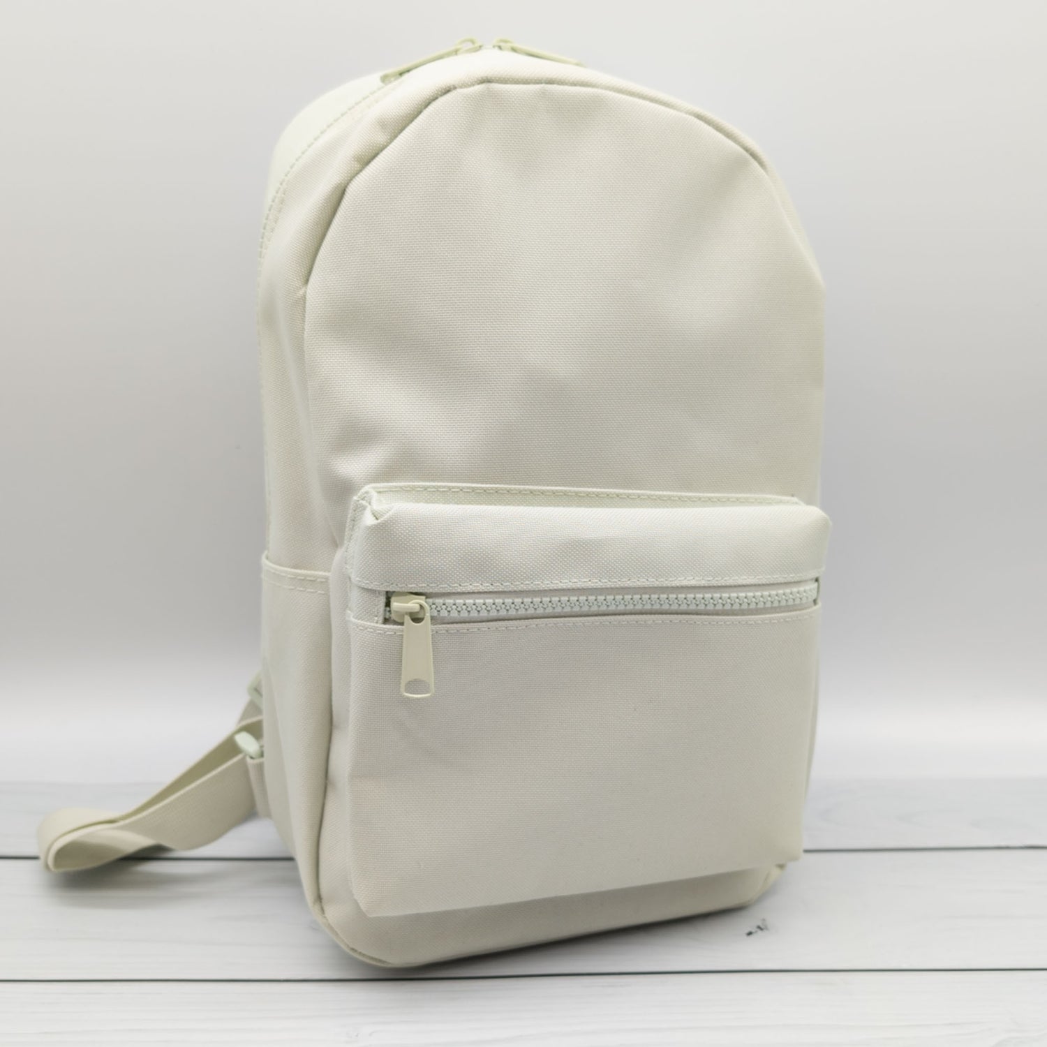 Kinderrucksack personalisiert mit Name und Bagger in 6 Farben wähbar