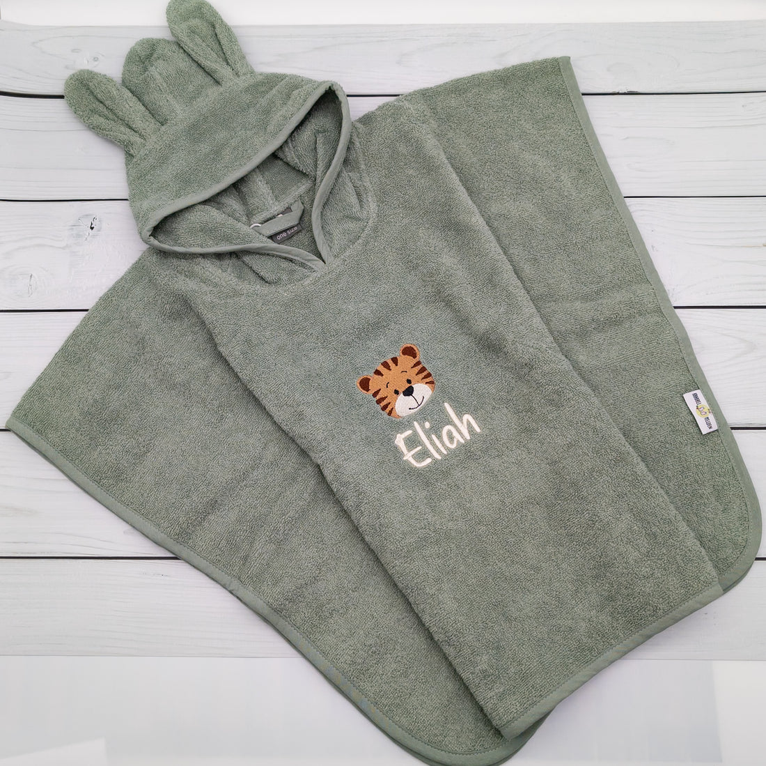 Badeponcho mit Tiger und Namen - Tolles Must Have für die Badezeit und am Strand