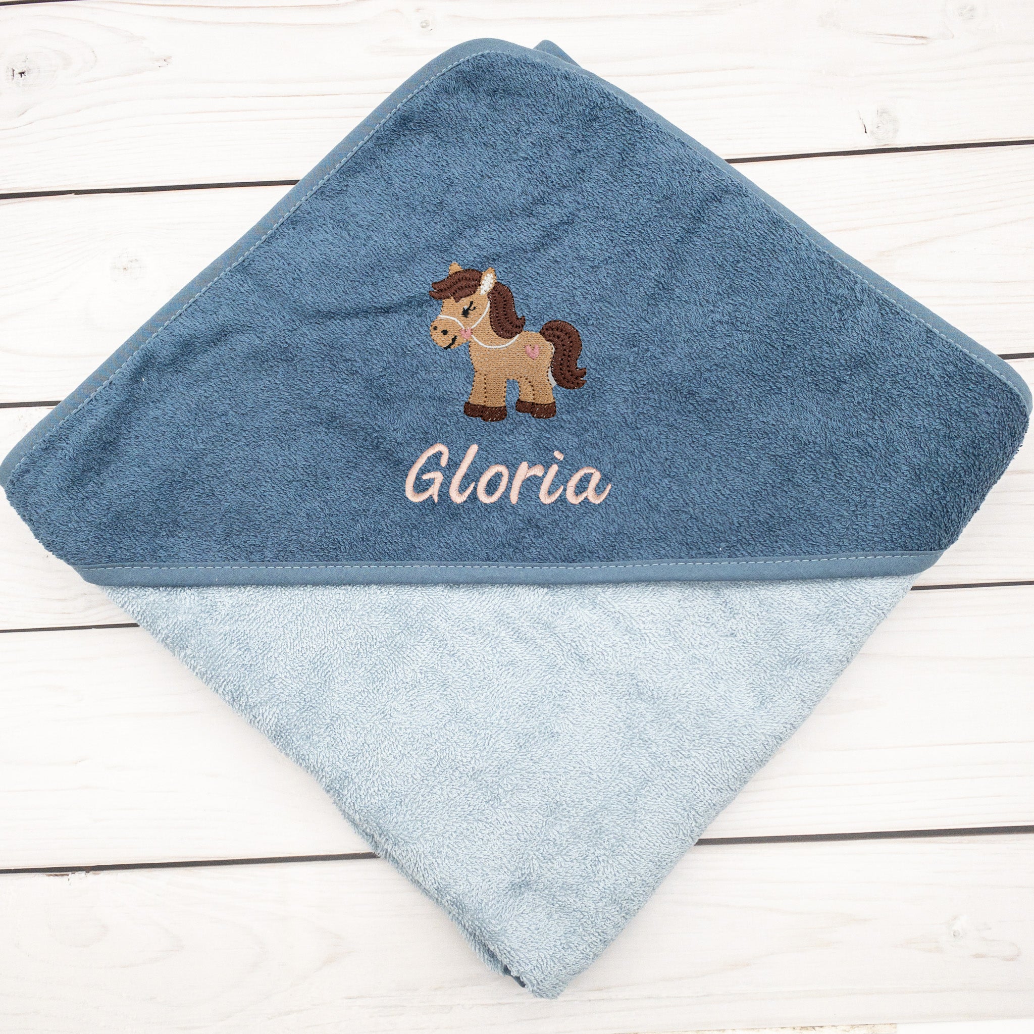 Kapuzenhandtuch mit Pferd und mit Namen personalisiert 100 x 100cm Babygeschenk
