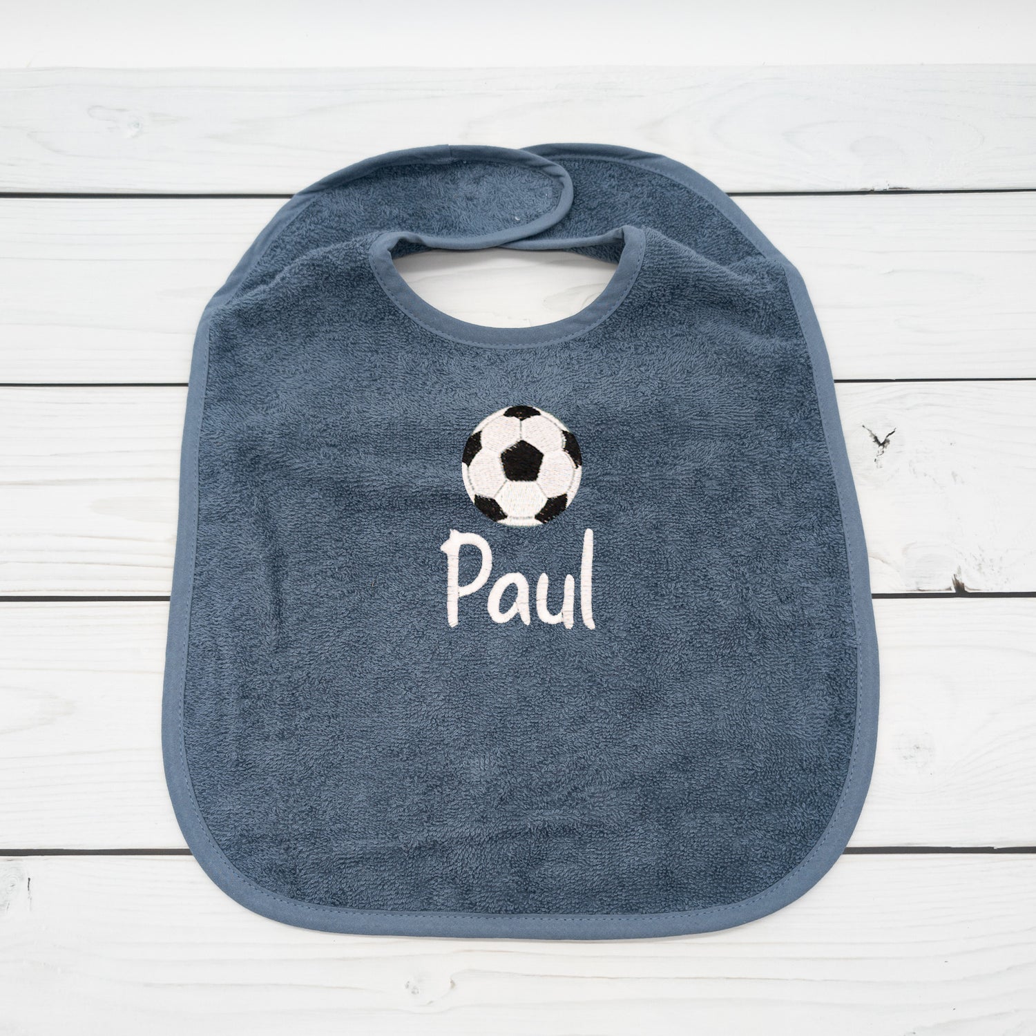 Lätzchen aus Frottee mit Fussball  Name personalisiert - tolle Geschenkidee für Babys und Kleinkinder