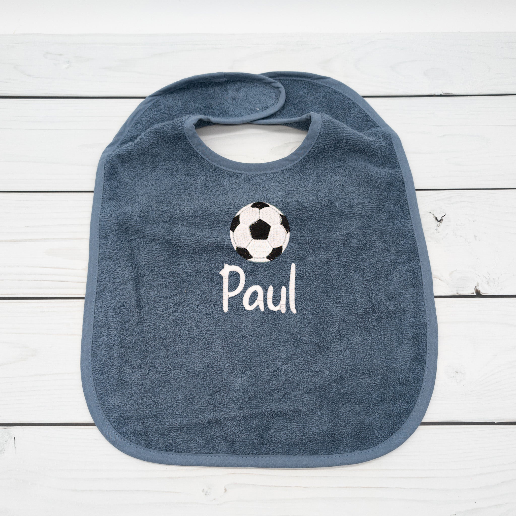 Lätzchen aus Frottee mit Fussball  Name personalisiert - tolle Geschenkidee für Babys und Kleinkinder
