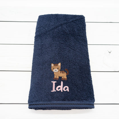 Personalisiertes Handtuch mit Katze und Name bestickt – 50 x 100cm