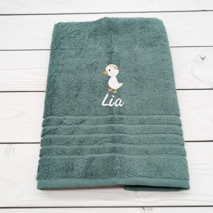 Personalisiertes Handtuch mit Gans und Name bestickt – 50 x 100cm