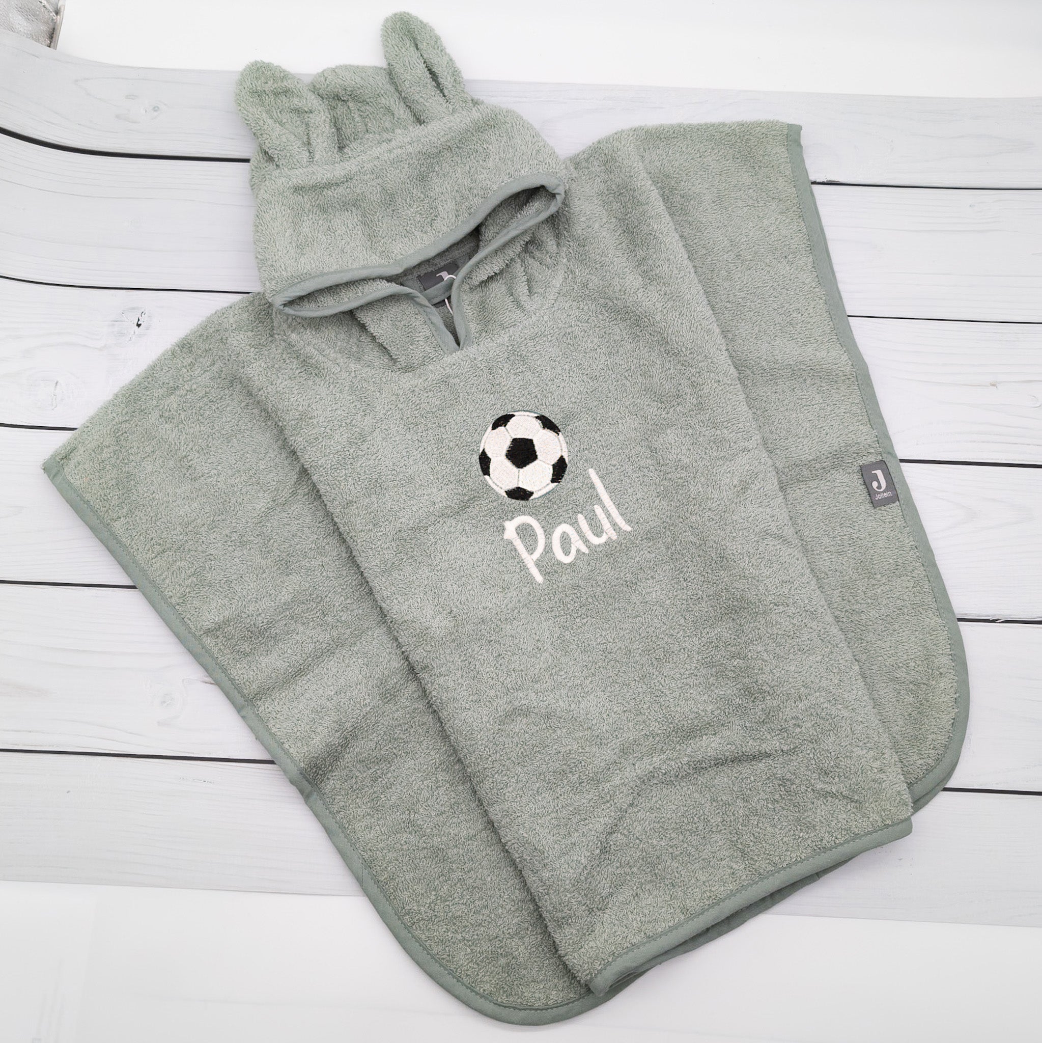 Badeponcho aus Baumwoll Frottee mit Fussball und Name von Krabbelhelden