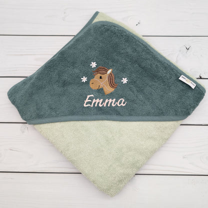 Kapuzenhandtuch für Babys und Kinder in 100x100cm mit Pferd mit Namen personalisiert Geschenk Geburt mit Namen