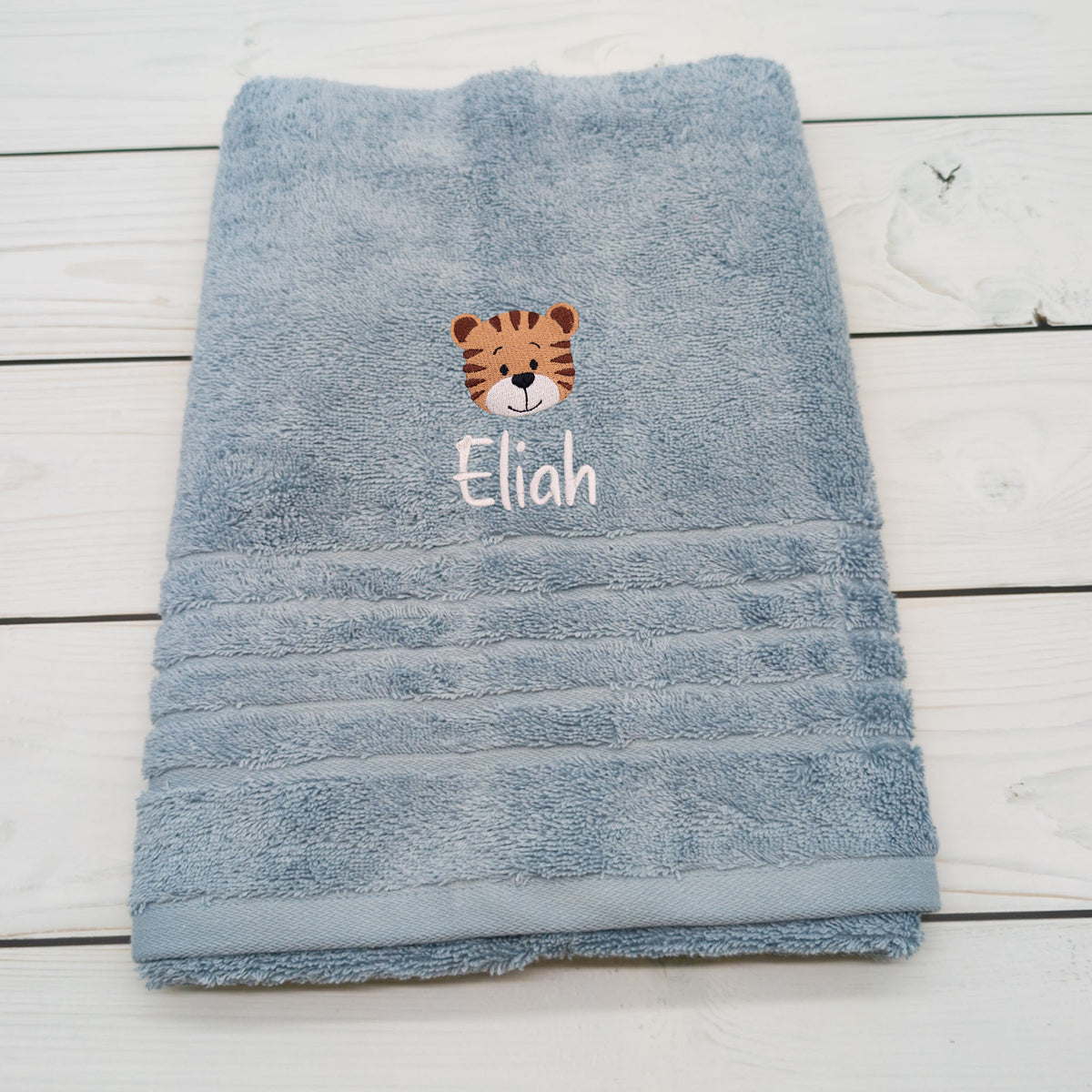 Personalisiertes Handtuch mit Tiger und Name – 50 x 100 cm