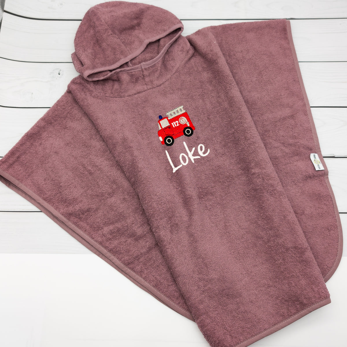 Badeponcho mit Feuewehrauto und Namen - Tolles Geschenk für kleine Helden
