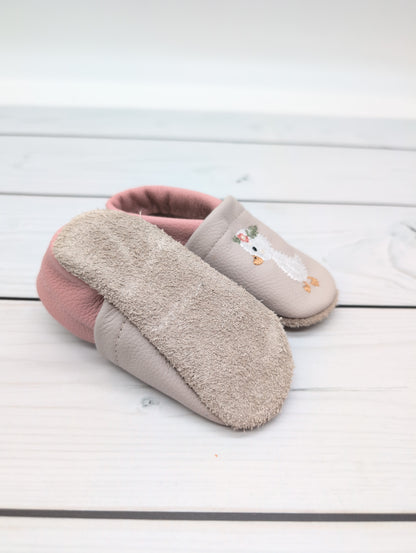 Krabbelschuhe in hellgrau mit Gans Größe 19