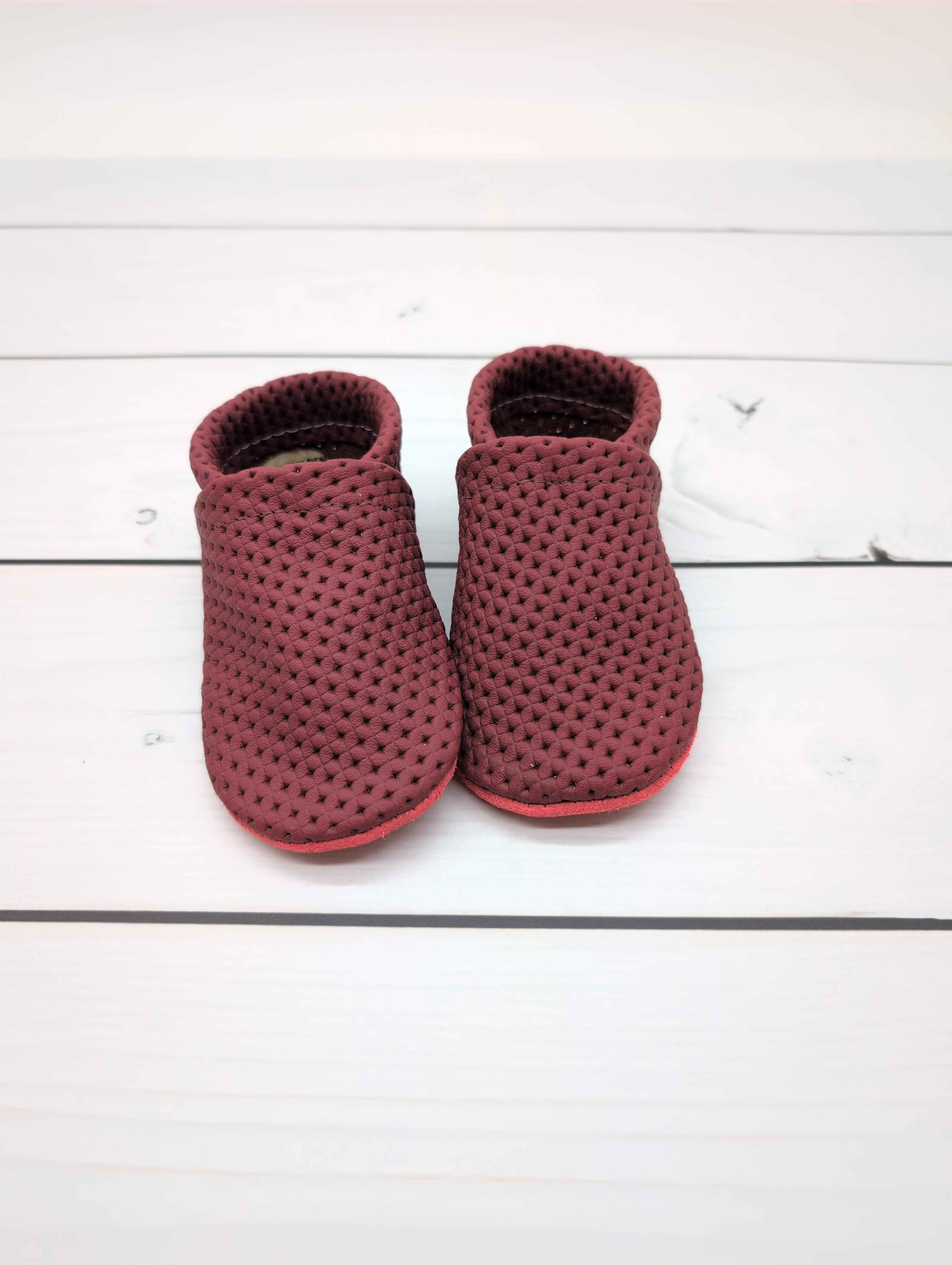 Sommer Krabbelschuhe in dunkelrot Größe 20 - wie Sandalen