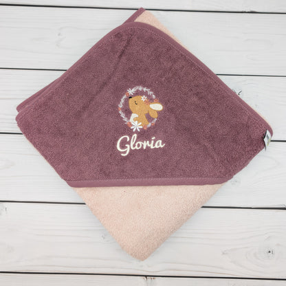 Kapuzenhandtuch Hase im Kranz mit Namen personalisiert Geburtsgeschenk Baby