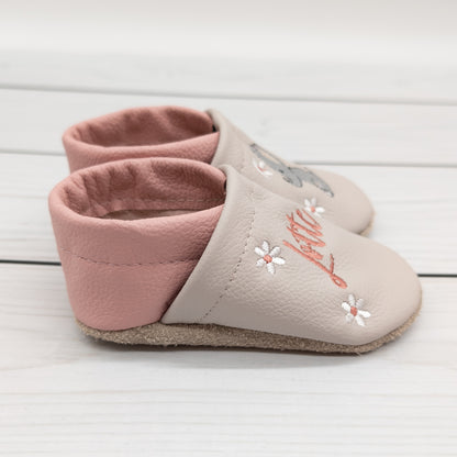 Krabbelschuhe mit Elefant und Blumem aus Echtleder mit Name