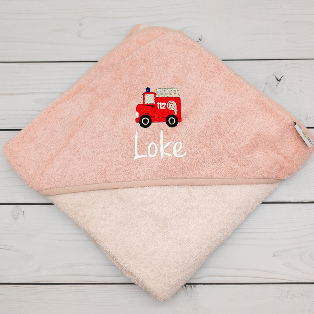 Kapuzenhandtuch mit Feuerwehrauto und Name personalisiert 100x100 cm - Geburtsgeschenk Baby