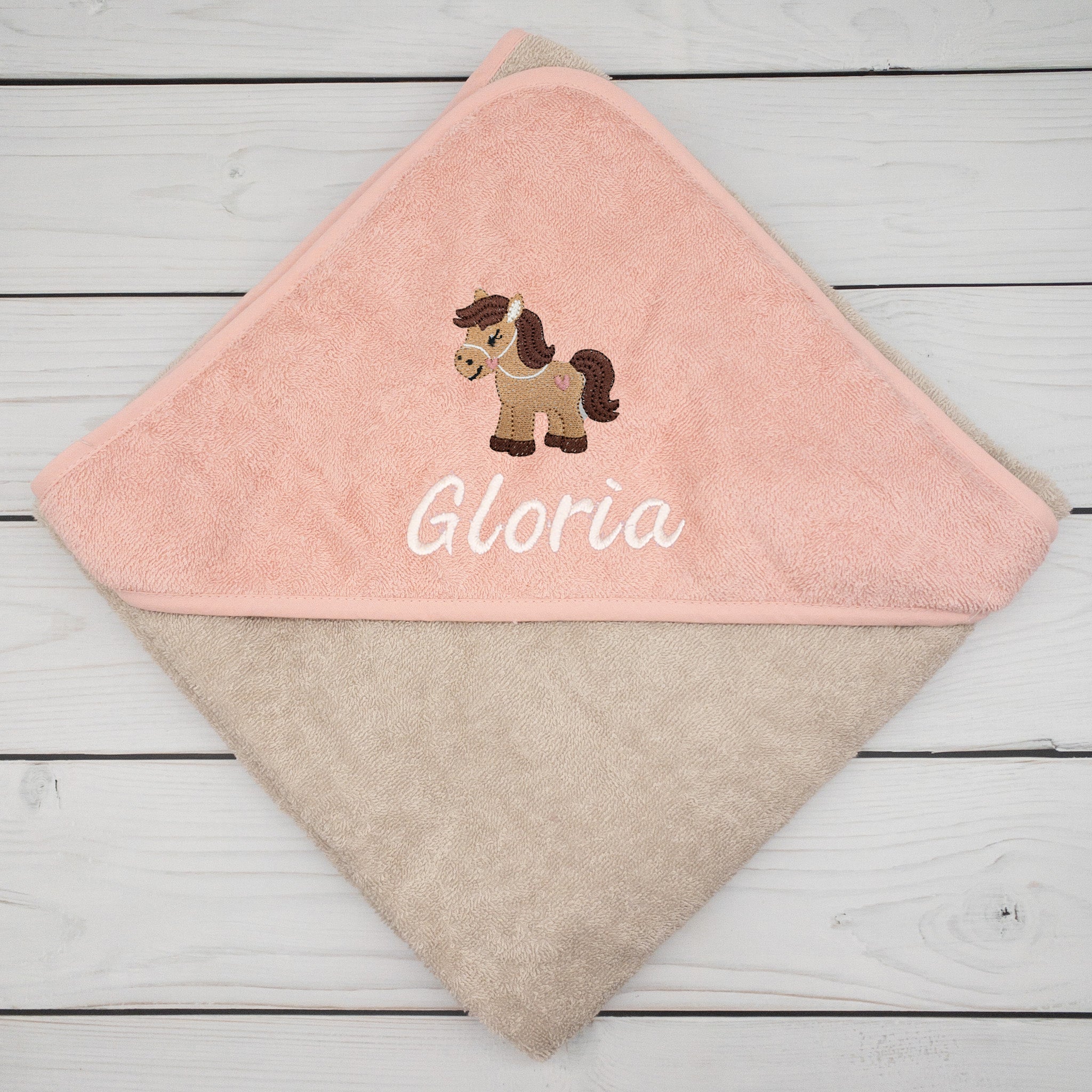 Kapuzenhandtuch mit Pferd und mit Namen personalisiert 100 x 100cm Babygeschenk